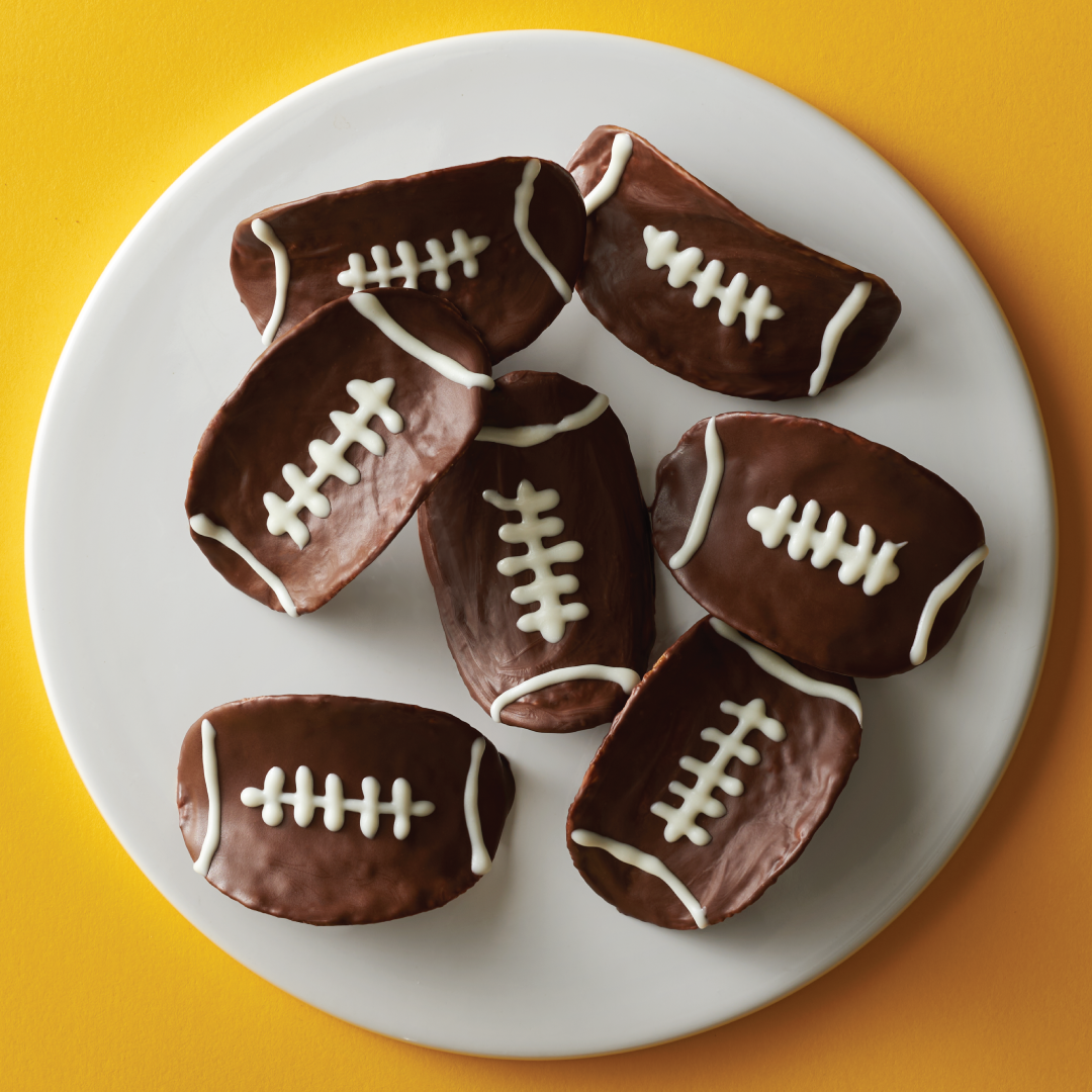 Chocolate-Dipped Pringles Footballs