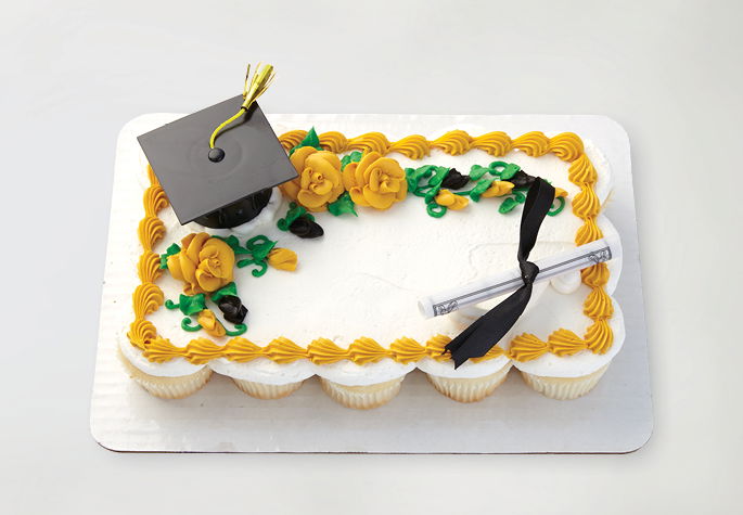 Graduation Pull Apart Cake