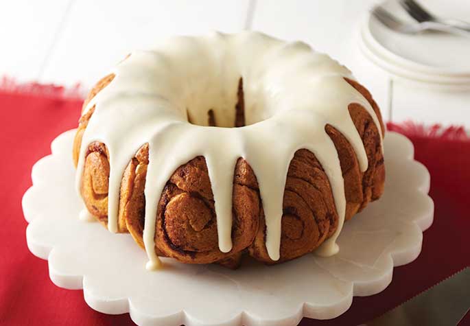 Cinnamon Roll Bundt Cake