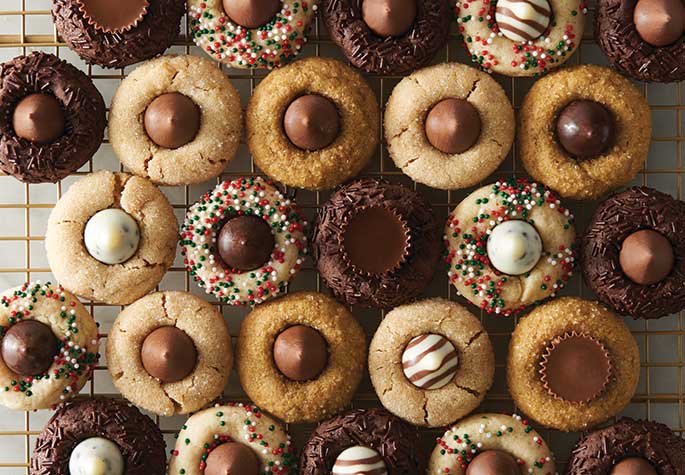 Gingerbread Blossom Cookies