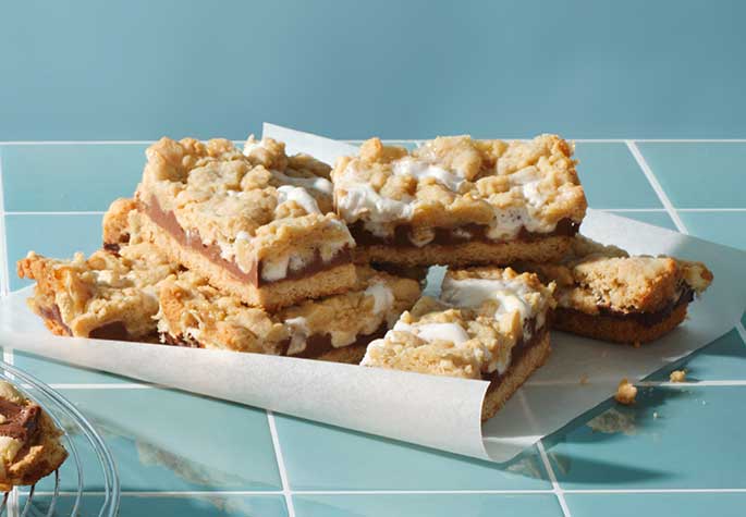 S’mores Cookie Bars